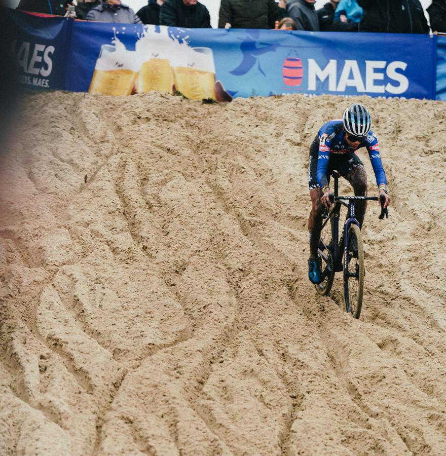 MAES Pils nieuwe main partner van de Telenet Superprestige