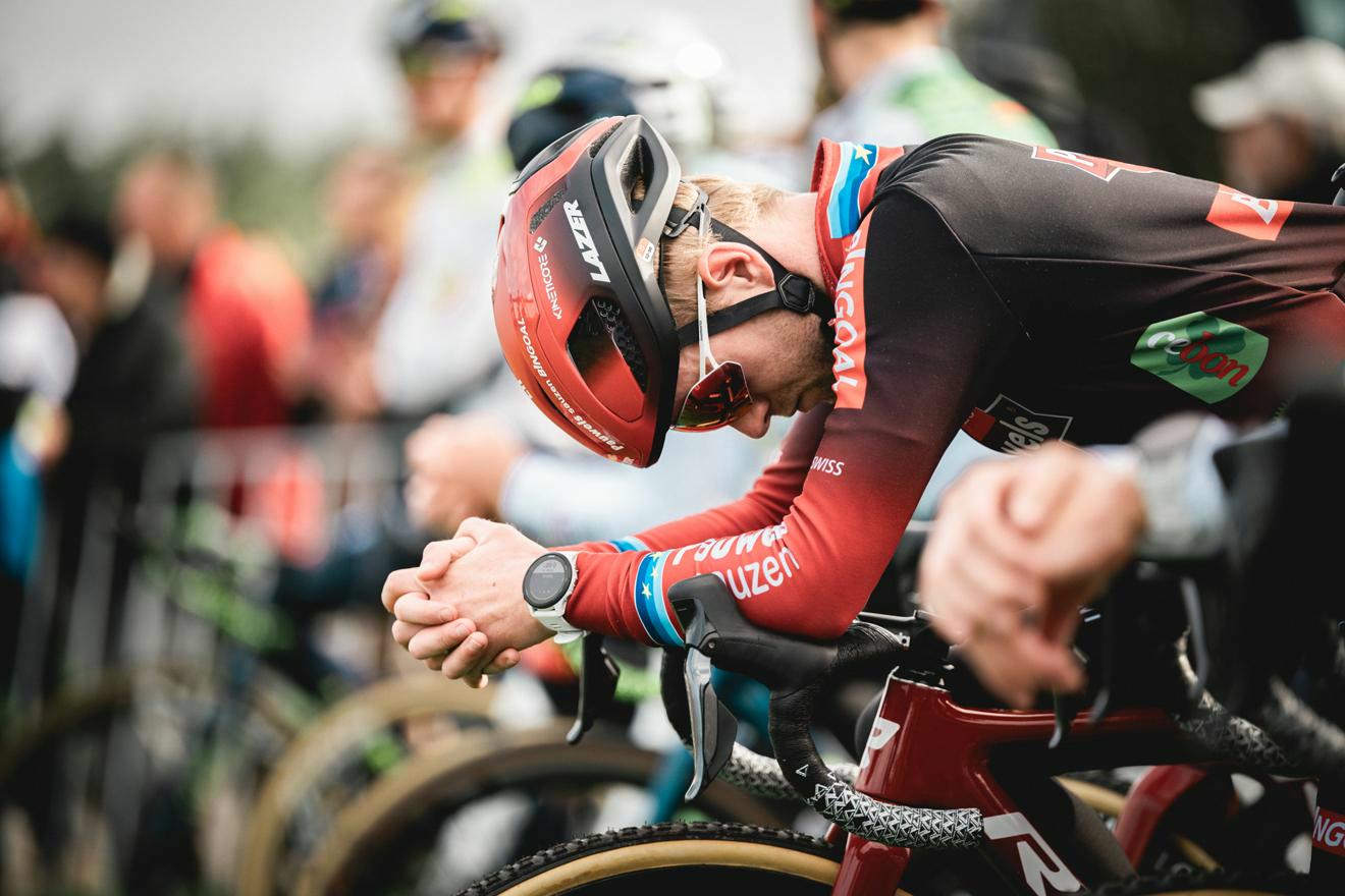 Mooi volk aan de start van de Telenet Superprestige in Ruddervoorde