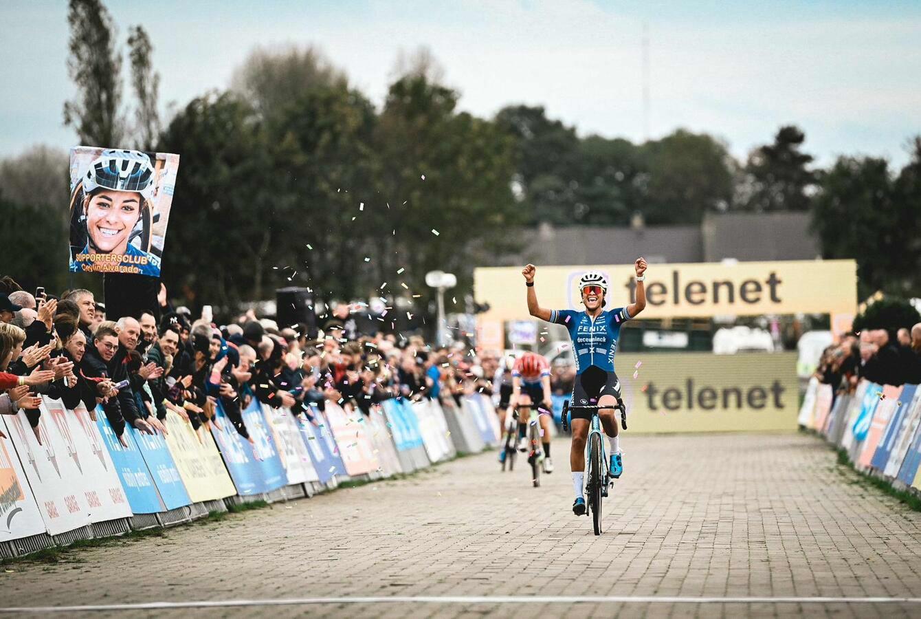 Ceylin del Carmen Alvarado wins the opening race in Ruddervoorde