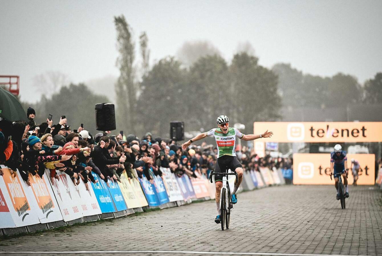 Joran Wyseure remporte sa toute première victoire sur le Telenet Superprestige à Ruddervoorde