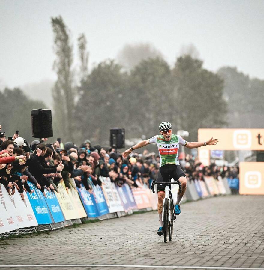 Ruddervoorde provides the setting for Joran Wyseure’s first Superprestige victory