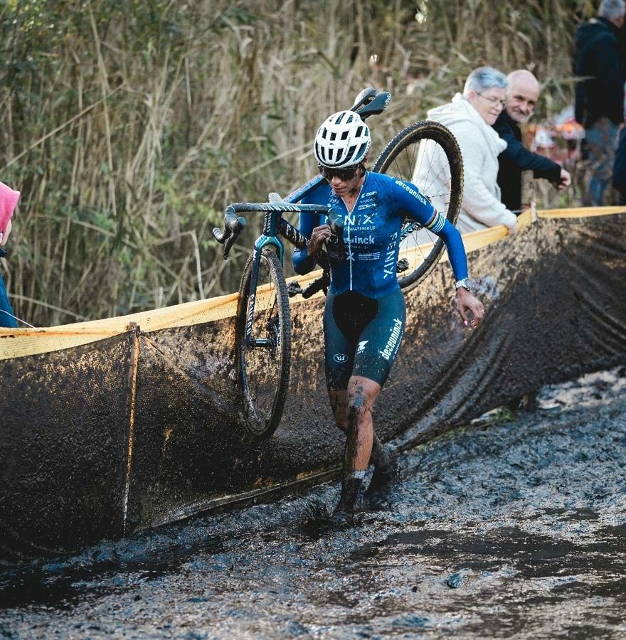 Le triplé pour Alvarado à Niel